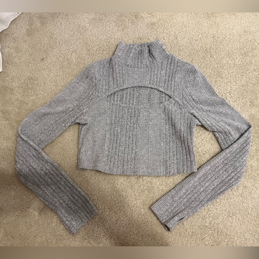 NEW grey turtleneck with cut out! Super cute!!